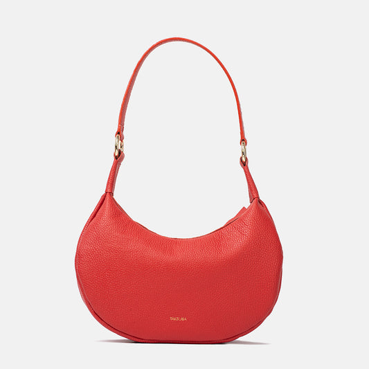 Czerwona skórzana torebka na ramię z napisem TAKSUBA