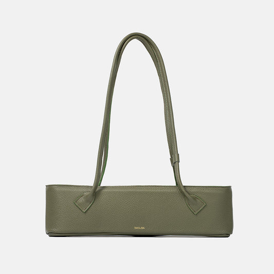 Oliwkowa skórzana torebka na ramię o podłużnym kształcie z długimi uchwytami, marka TAKSUBA.