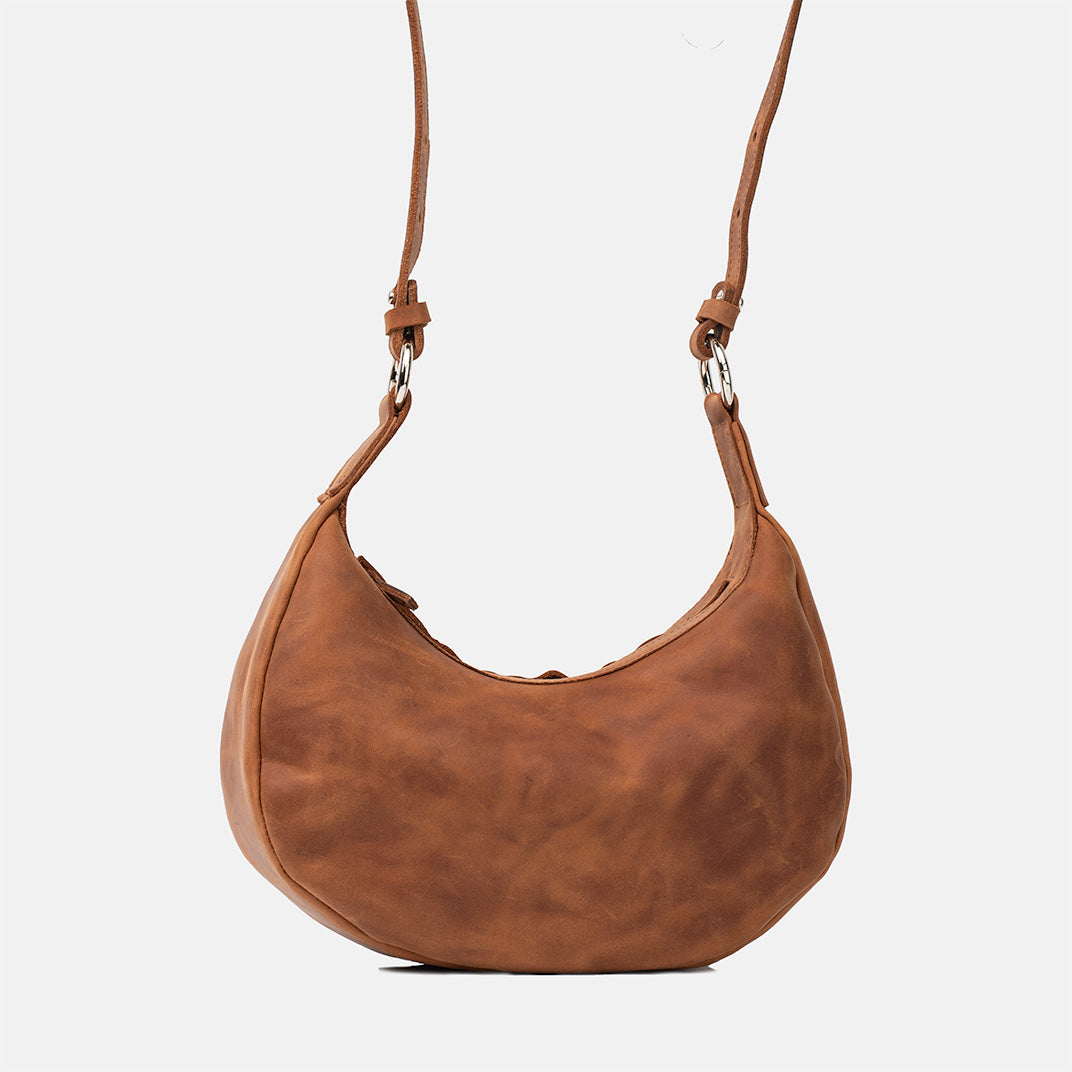 Brązowa koniakowa skórzana torebka Hedera marki Taksuba z długim paskiem do noszenia na skos