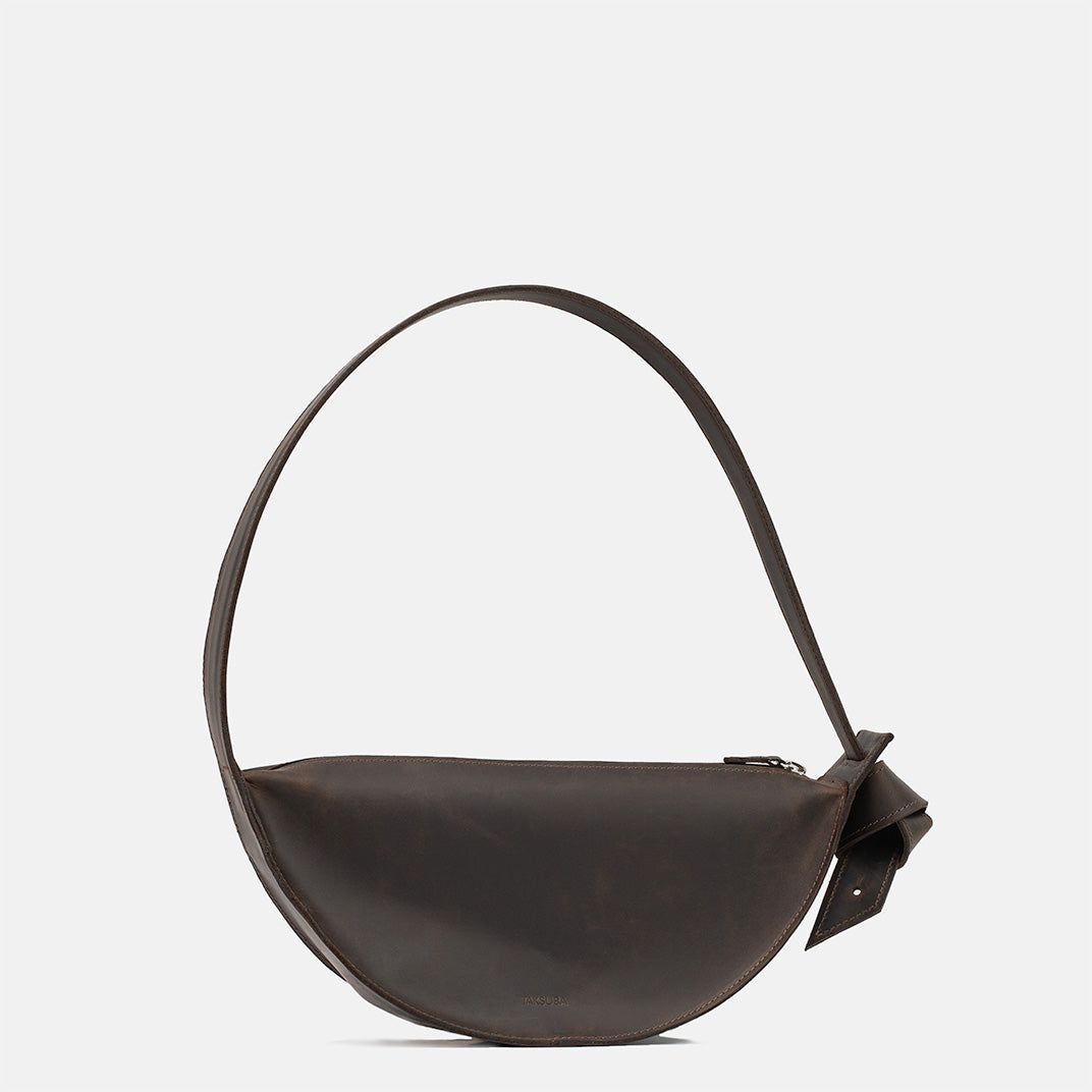 Skórzana torebka damska Eclipse M ciemnobrązowa - widok z przodu